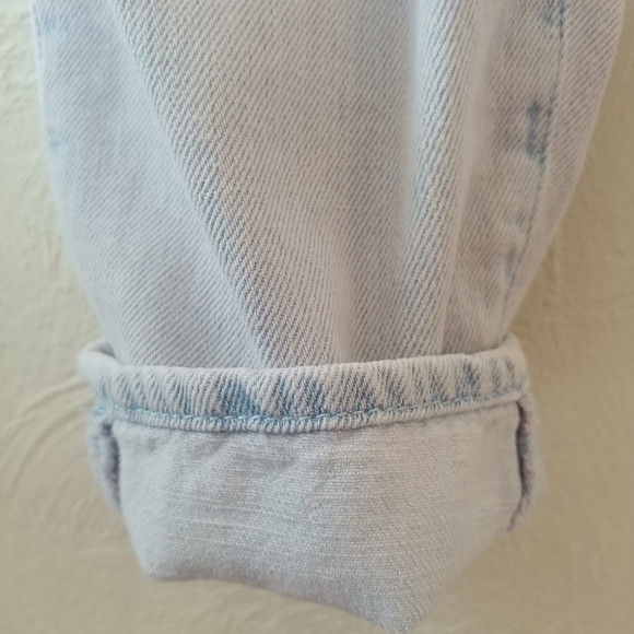 Forever 21 boyfriend distressed jeans - Picture 5 of 10